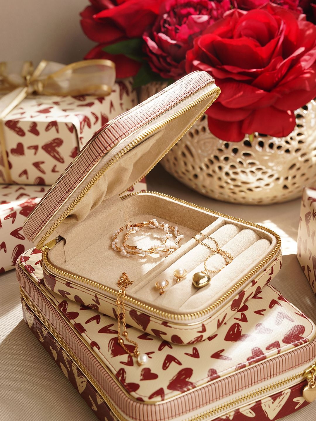 

Pure Home and Living Red Set of 1 Regular Jewellery Organiser Organisers
