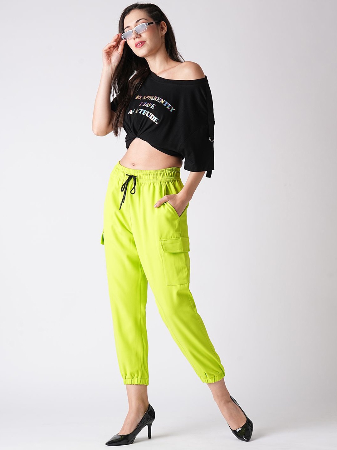 

Globus Mid-Rise Drawstring Waist Loose Fit Cargo Joggers, Lime green