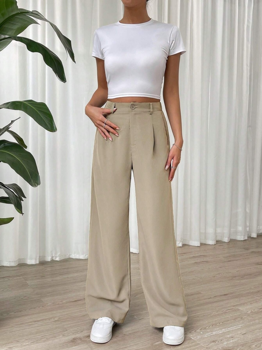 

FNOCKS Women Classic High-Rise Trousers, Cream
