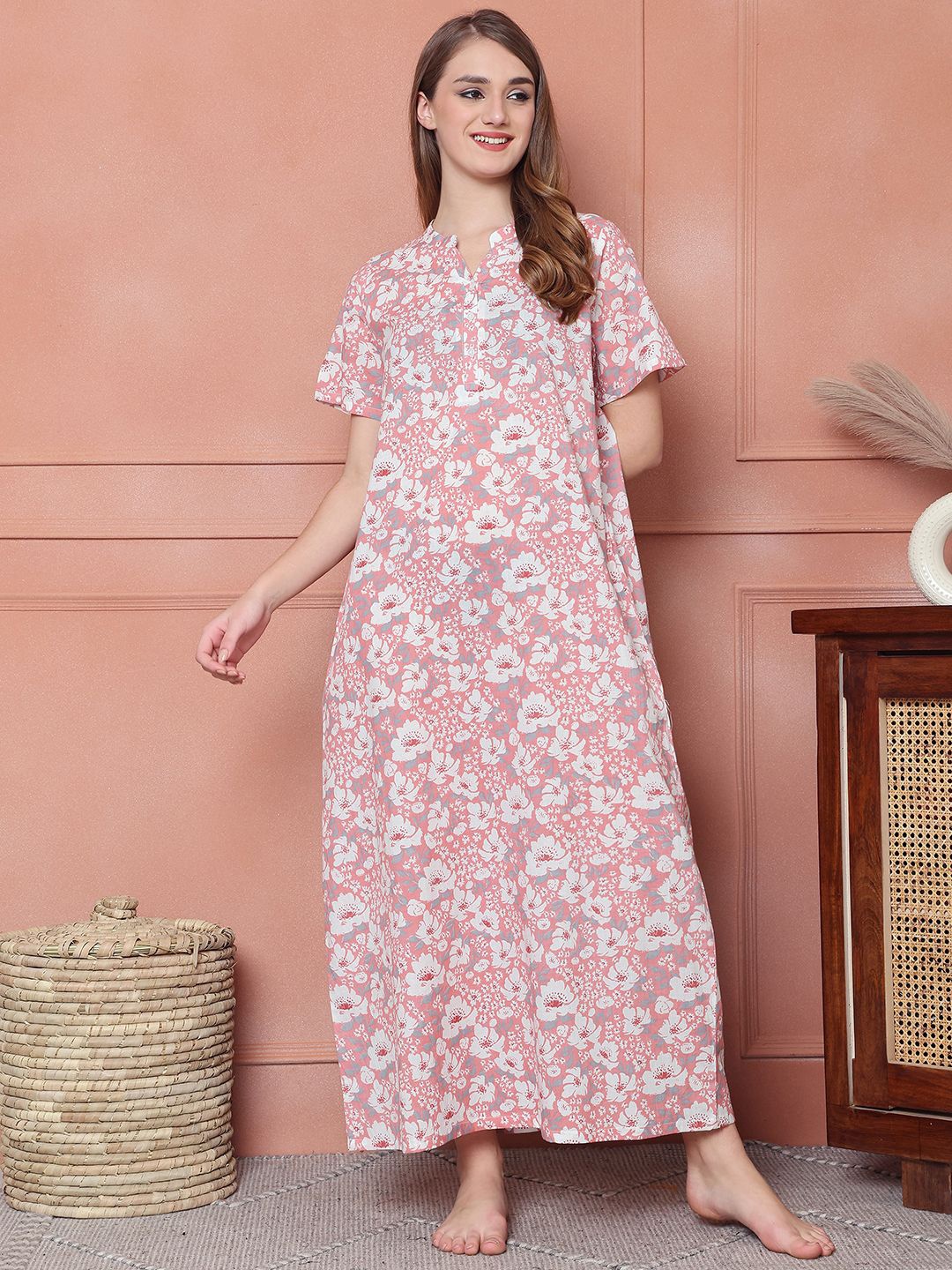 

Kanvin Women Floral Printed Pure Cotton Maxi Nightdress, Peach