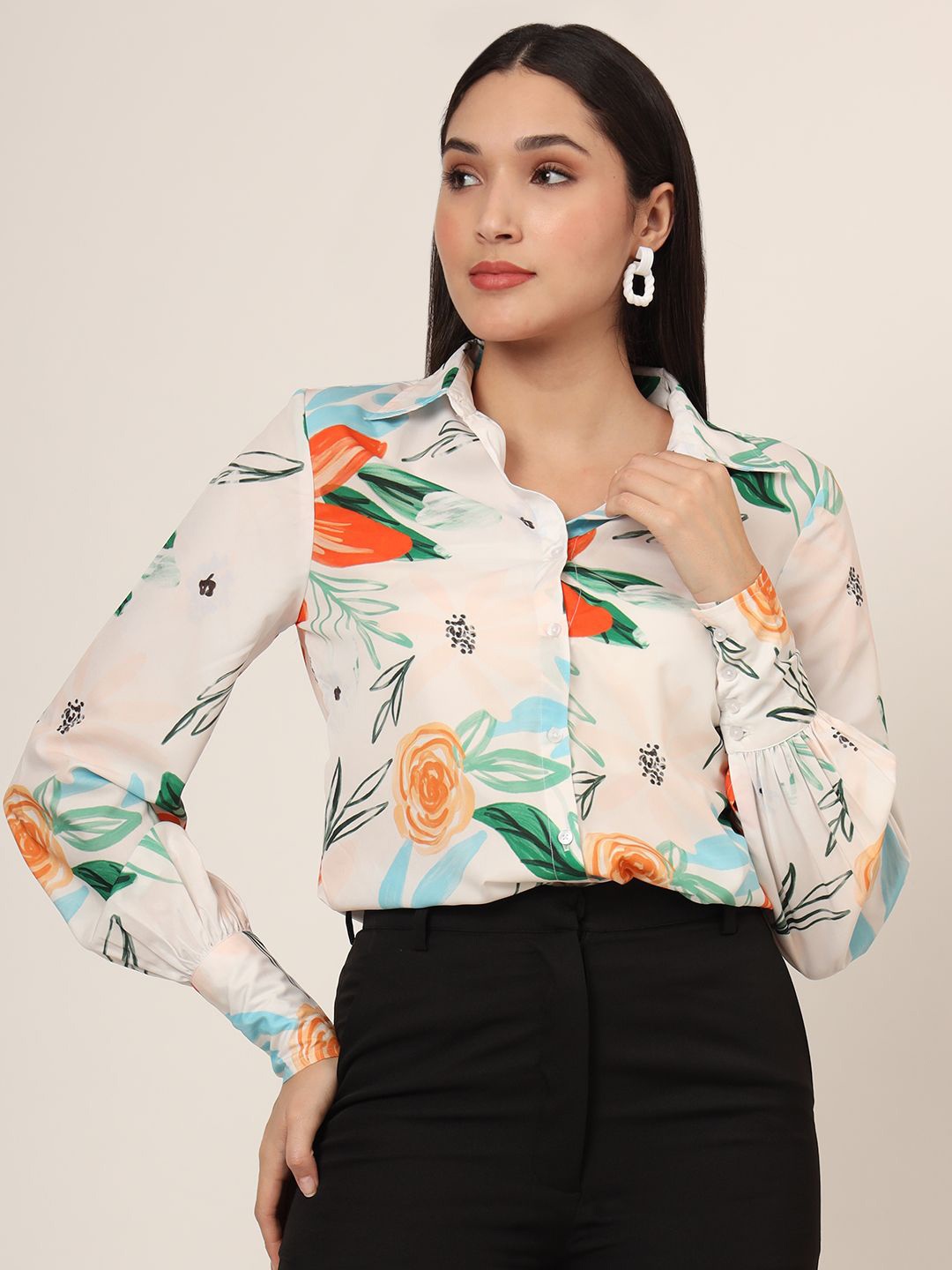 

AMSWAN Women Comfort Fit Spread Collar Floral Printed Casual Shirt, Beige