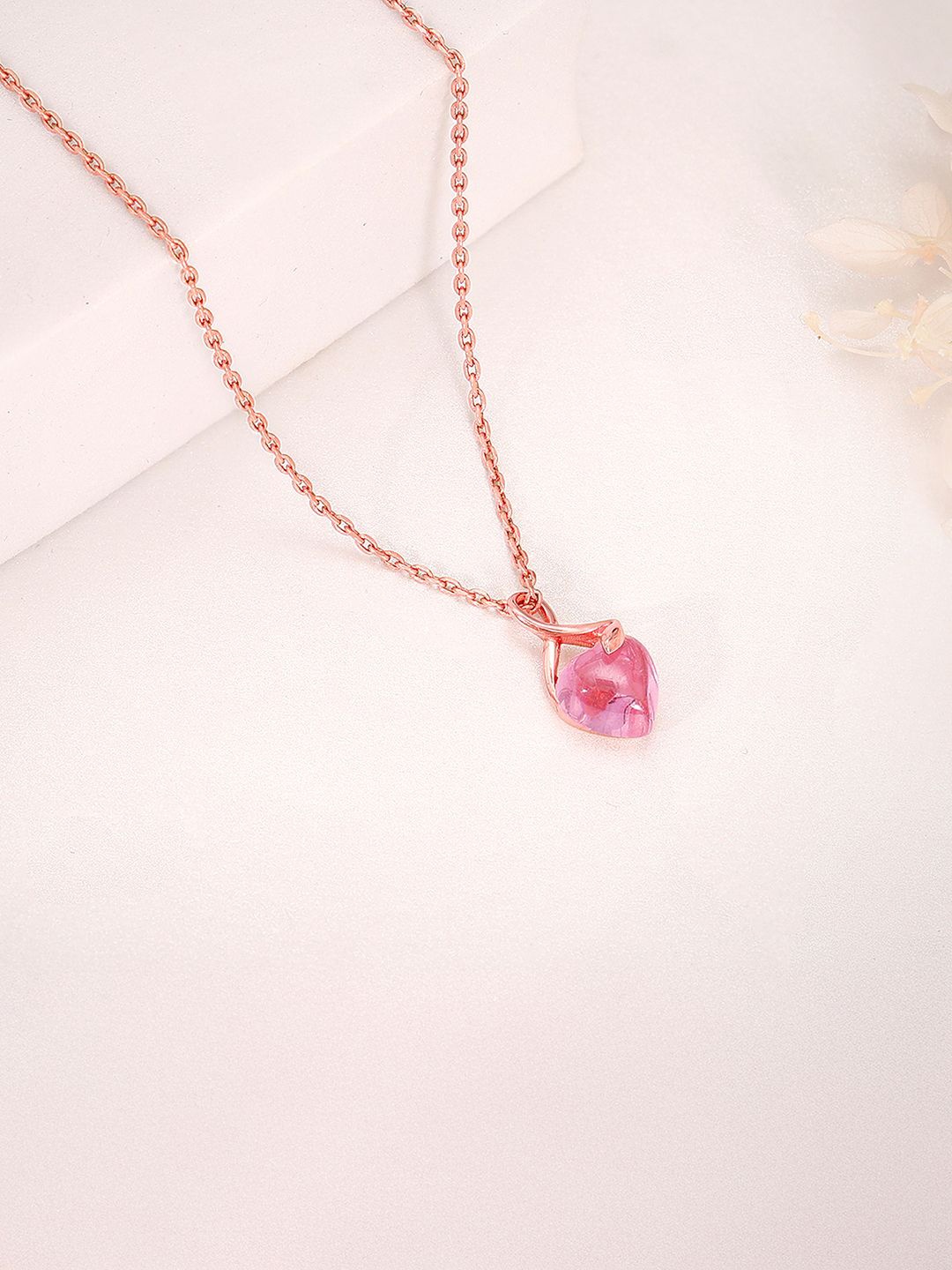 

GIVA 925 Silver Rose Gold-Plated Blush Heart Shaped Pendants with Chain