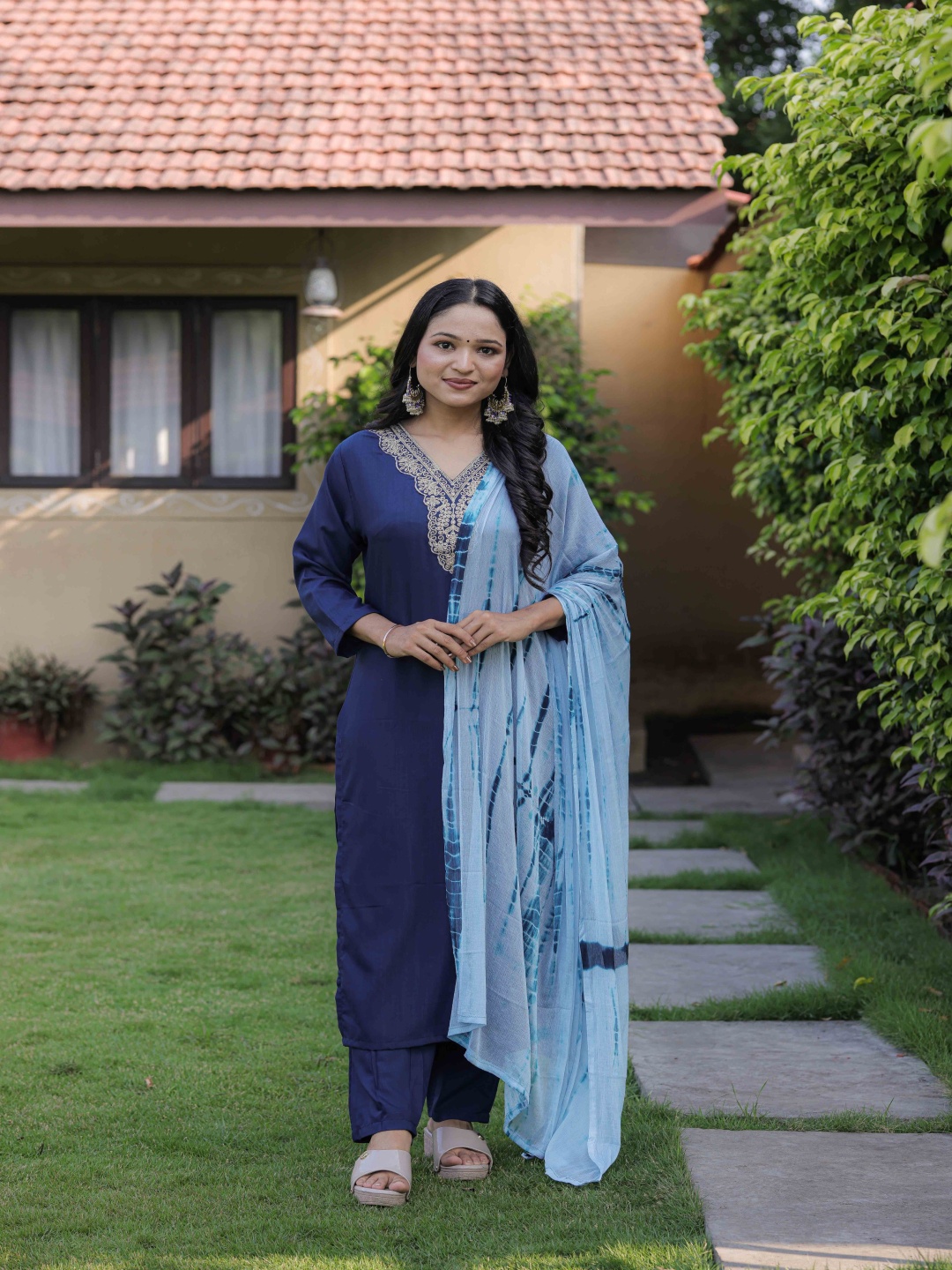 

RV CREATION Women Embroidered Regular Sequinned Kurti with Trousers & With Dupatta, Navy blue