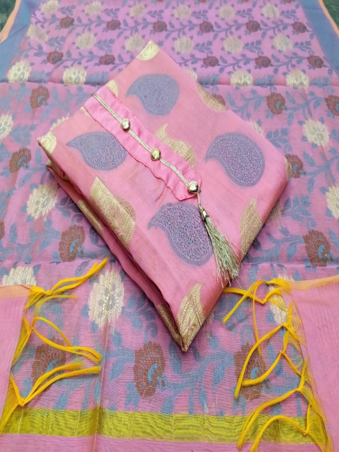 

HERE&NOW Ethnic Motifs Printed Silk Blend Unstitched Dress Material, Pink