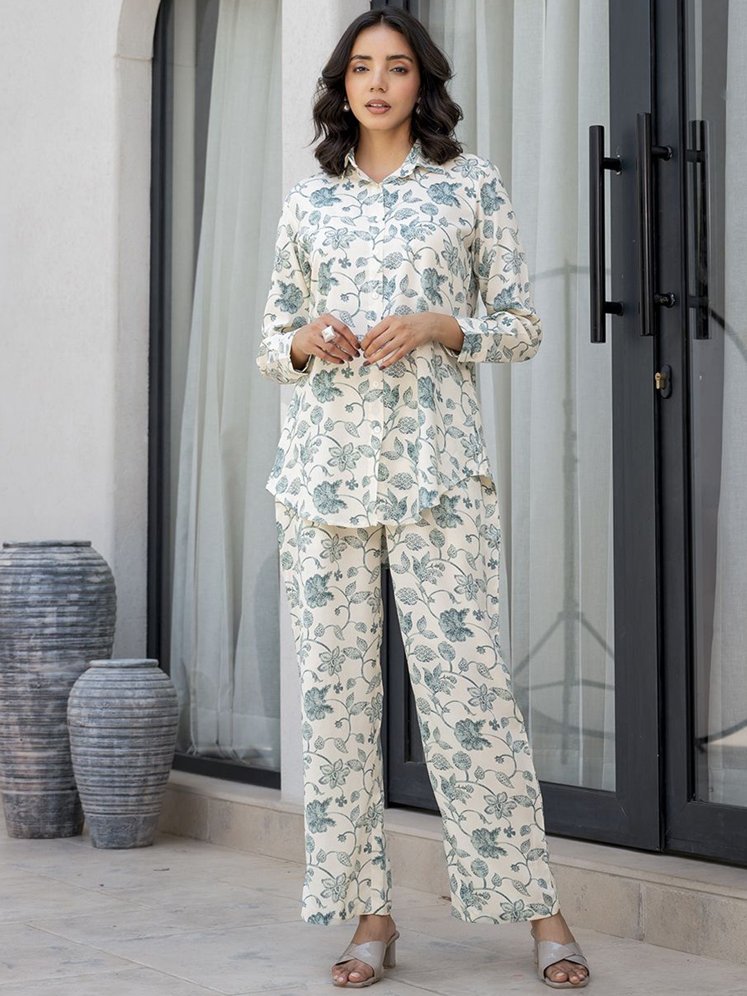 

Chandbaali Floral Printed Shirt With Trouser Co-Ords, White