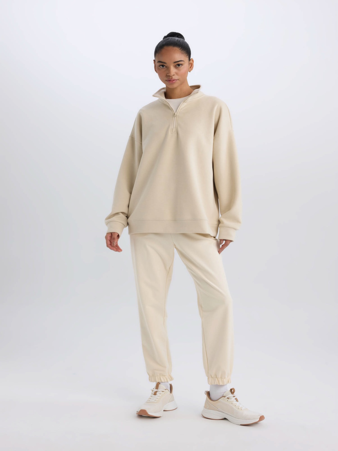 

DeFacto Women Mid-Rise Joggers, Cream
