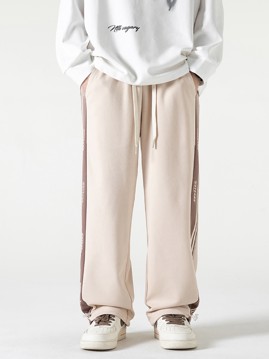 

StyleCast x Revolte Men Loose Fit Easy Wash Pleated Trousers, Khaki