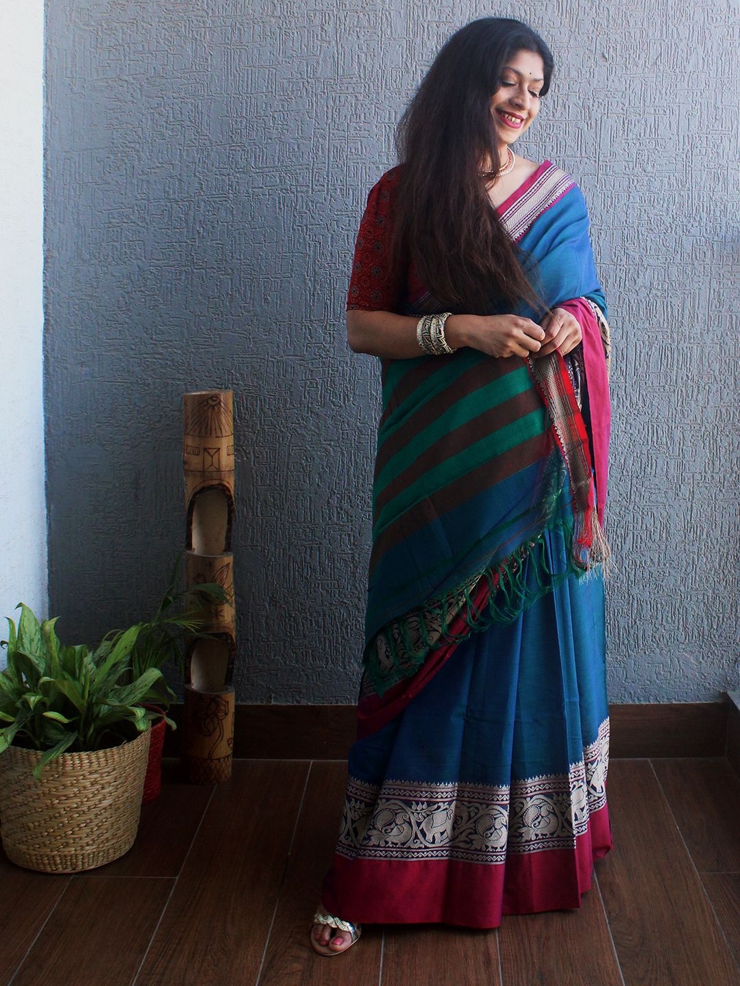 

Weaves of Tradition Zari Pure Cotton Narayan Peth Saree, Blue