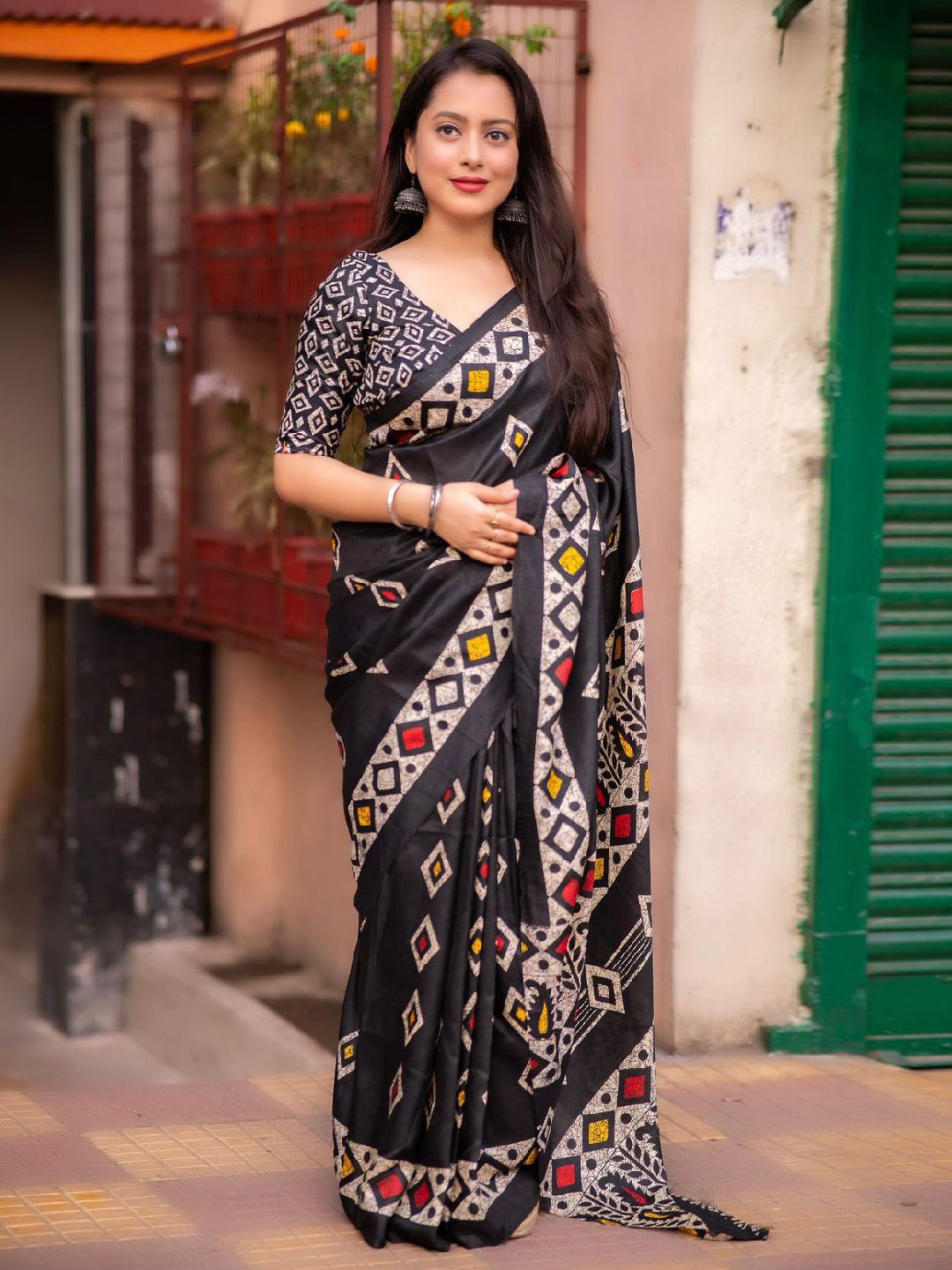 

Mitera Batik Silk Blend Saree, Black