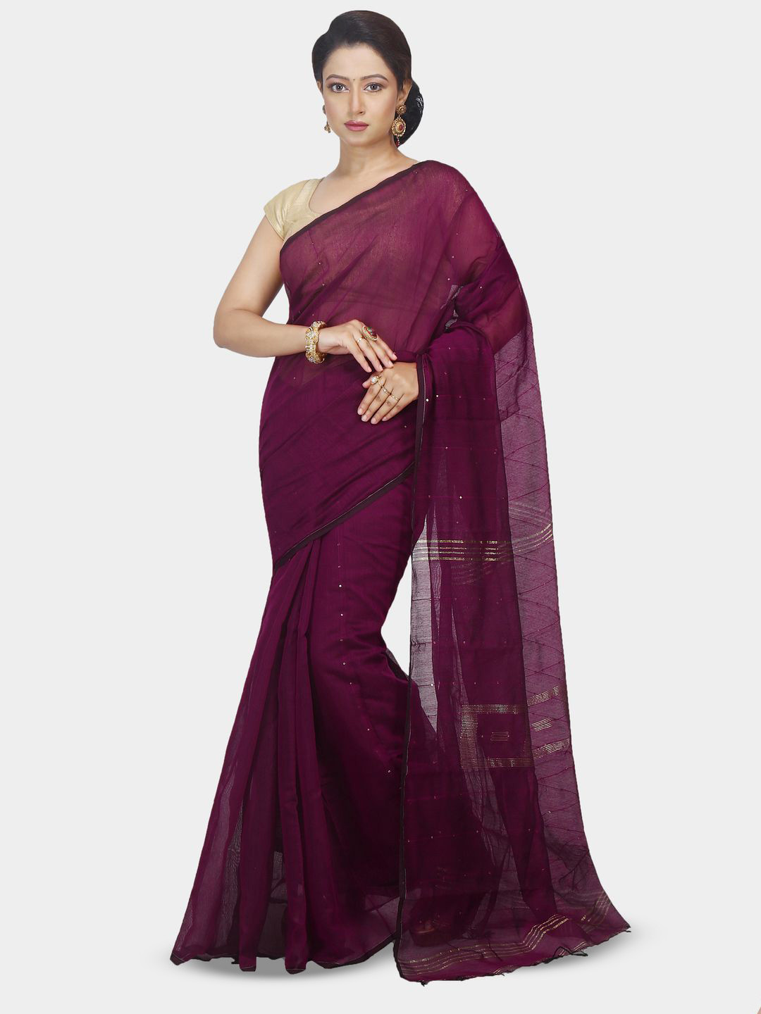 

Crochetin Embellished Sequinned Saree, Magenta