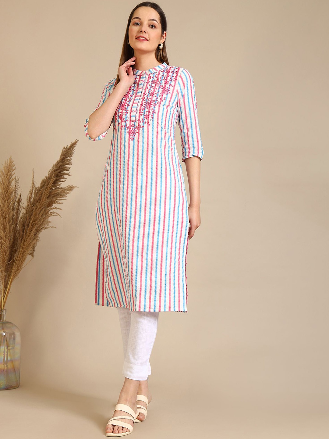 

AURELIA Striped Thread Work Band Collar Straight Kurta, White