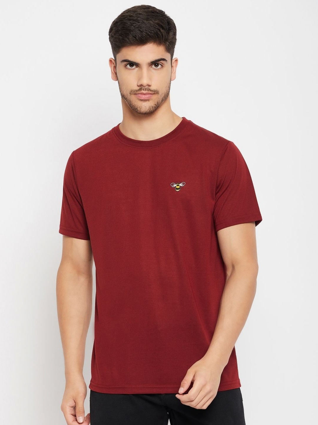 

AUXAMIS Men Printed Pockets T-shirt, Maroon