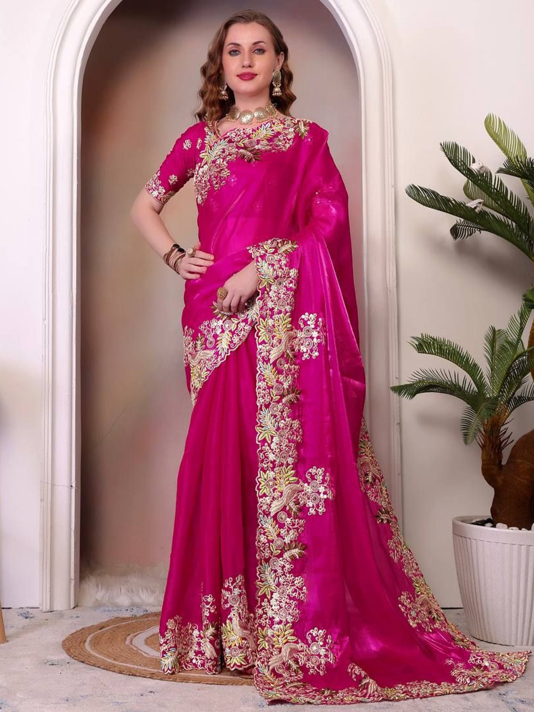 

Moda Rapido Floral Sequinned Organza Saree With Blouse Piece, Pink