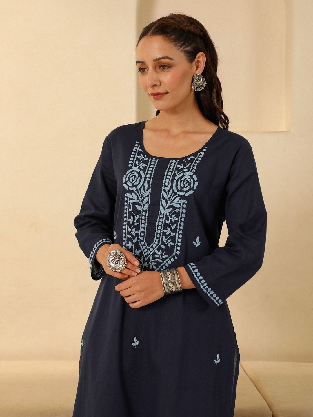 

House of Chikankari Cotton Chikankari Solid Women's long kurta - Navy Blue