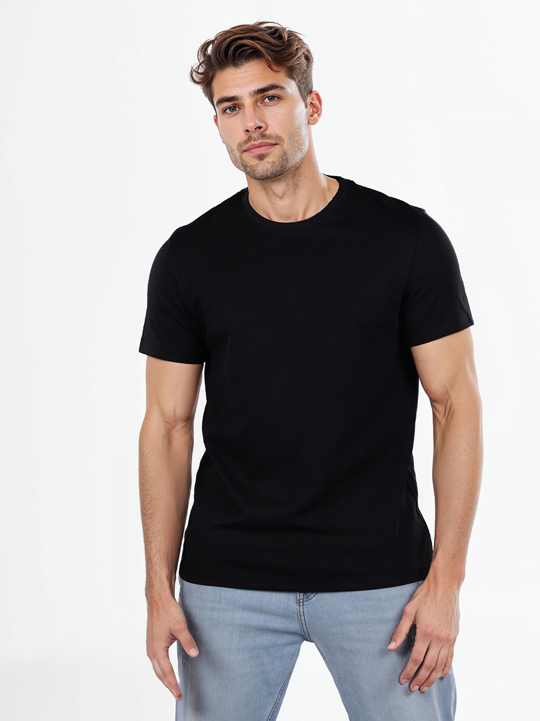 

Celio Men Solid Round Neck Cotton T-shirt, Black