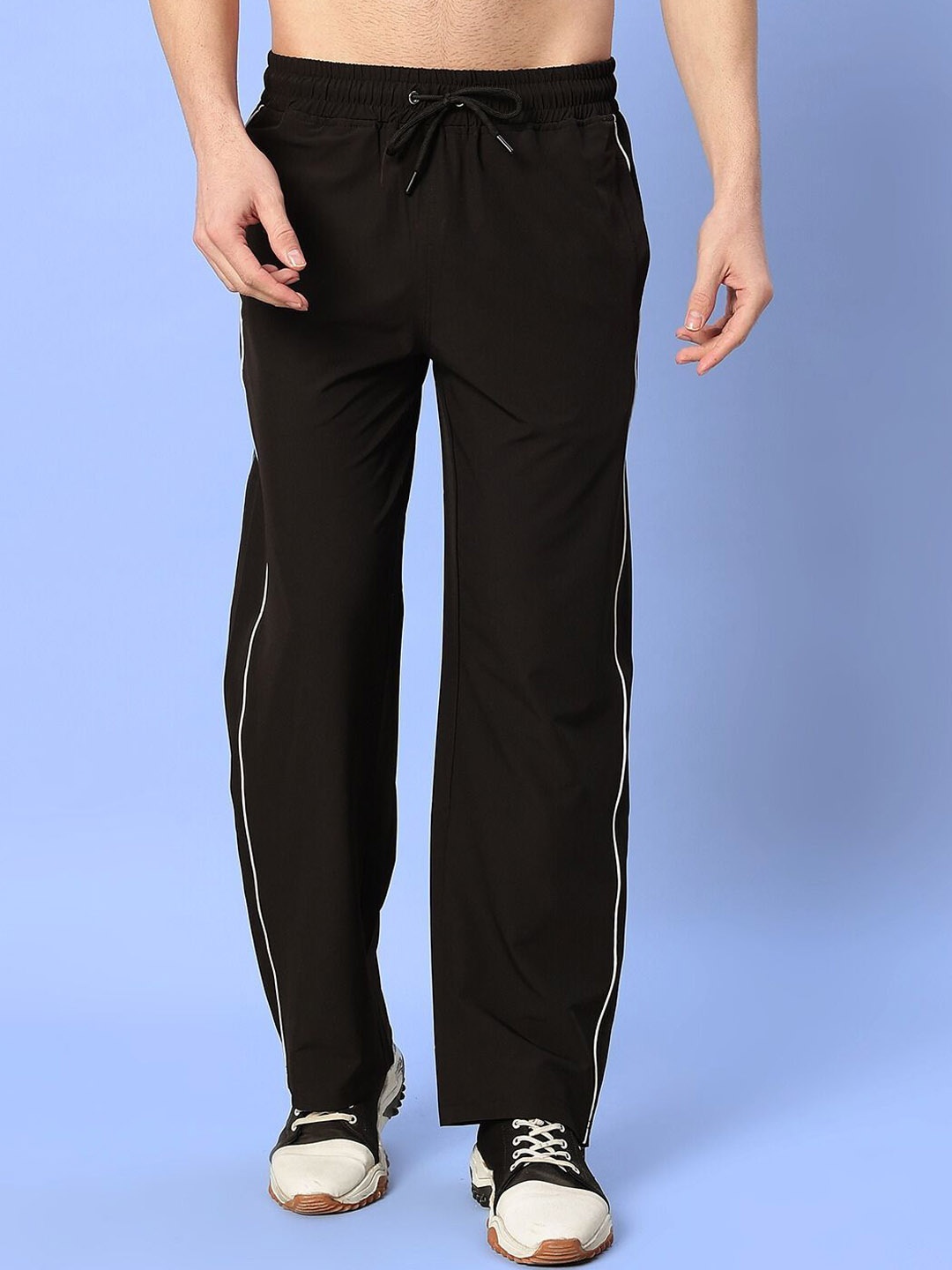 

WEARDUDS Men Mid Rise Relaxed Fit Track pants, Black