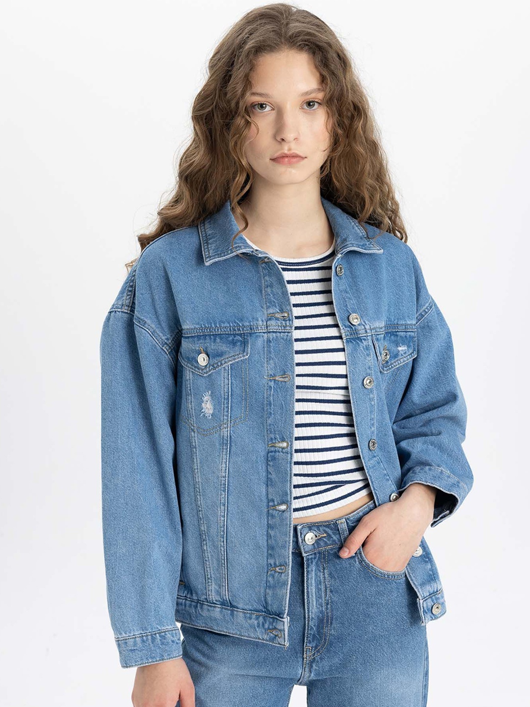 

DeFacto Women Washed Longline Denim Jacket with Patchwork, Na