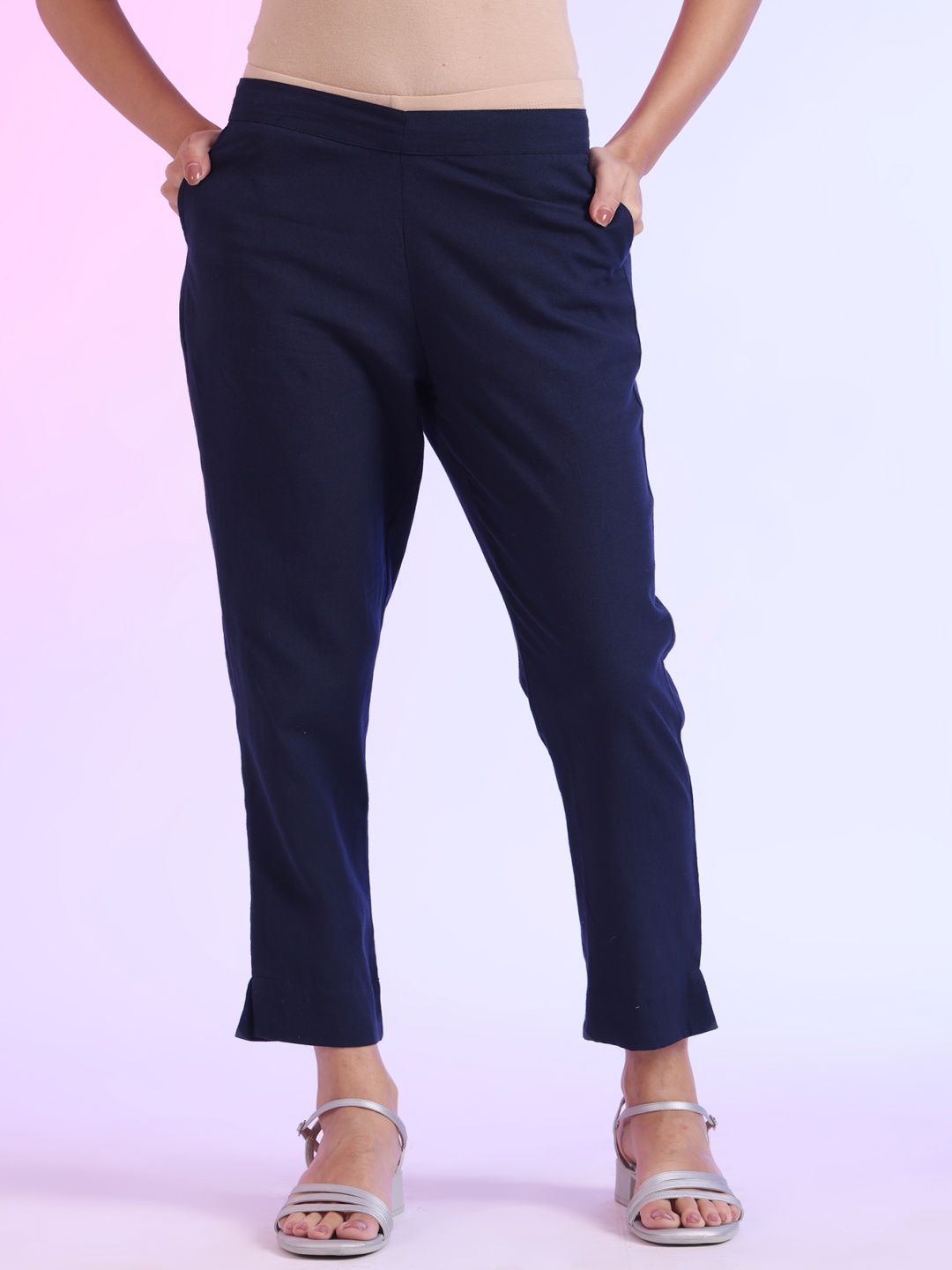 

AURELIA Women Slim Fit Cigarette Trousers, Navy blue