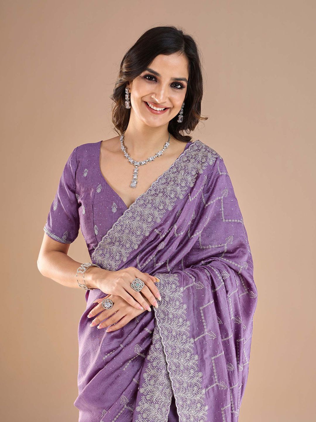

Anouk Floral Embroidered Zari Saree, Lavender