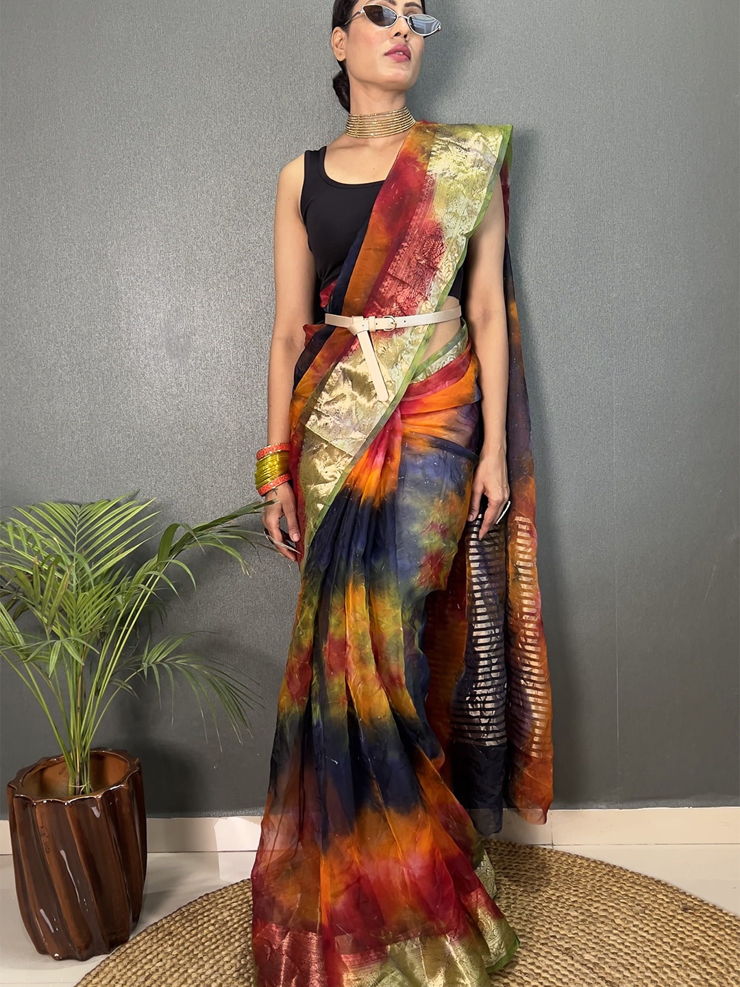 

KAYOMMI Tie and Dye Zari Organza Kanjeevaram Saree, Maroon