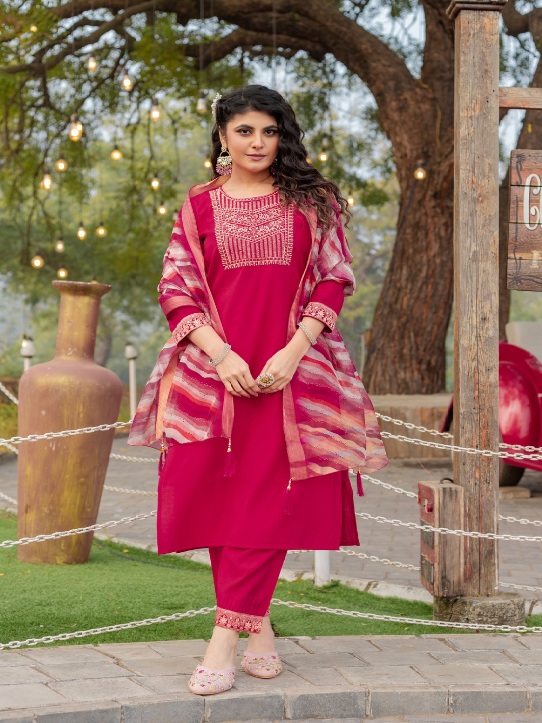

Twika Floral Yoke Design Sequinned Straight Kurta With Trouser And Dupatta, Pink