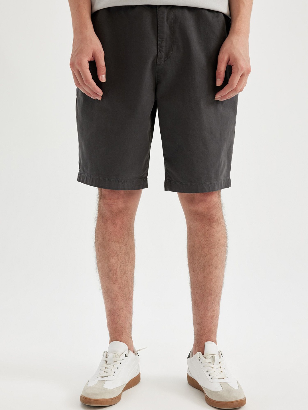 

DeFacto Men cotton Shorts, Na
