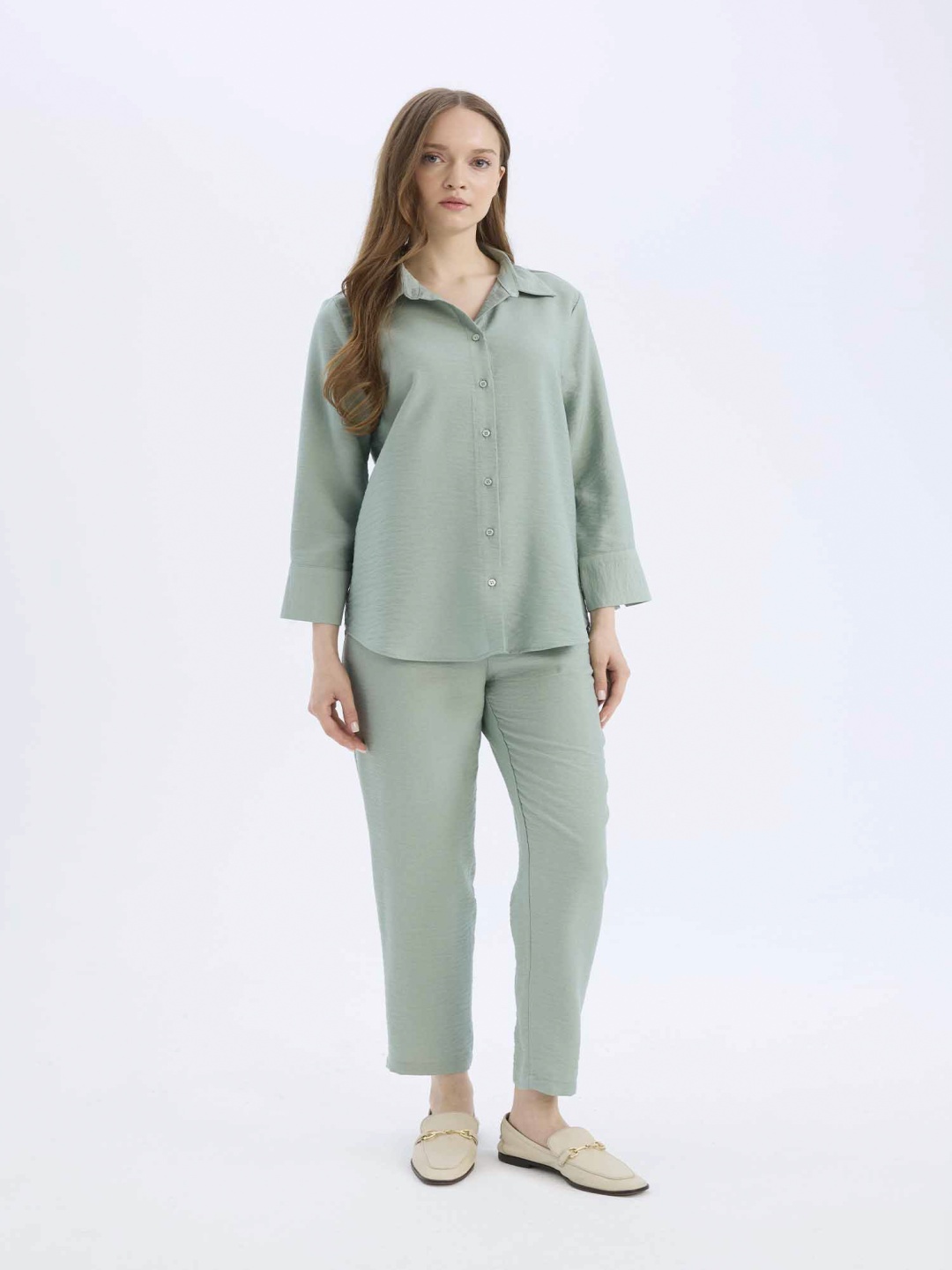 

DeFacto Women Mid-Rise Trousers, Green