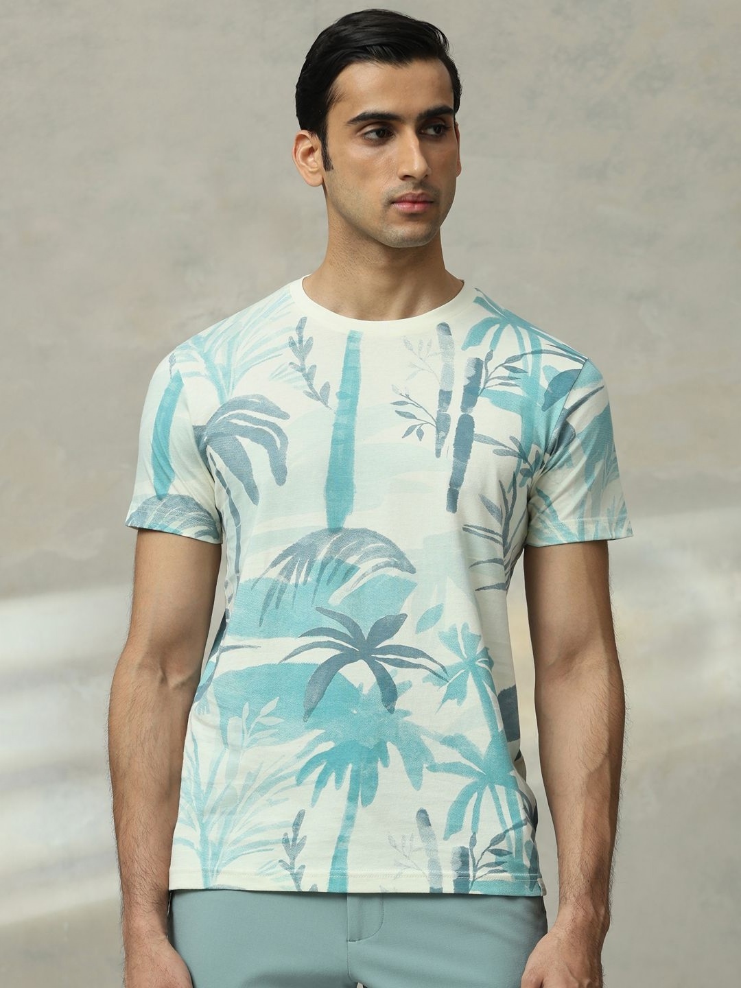 

Mufti Men Floral Printed Round Neck Cotton Slim Fit T-shirt, Cream