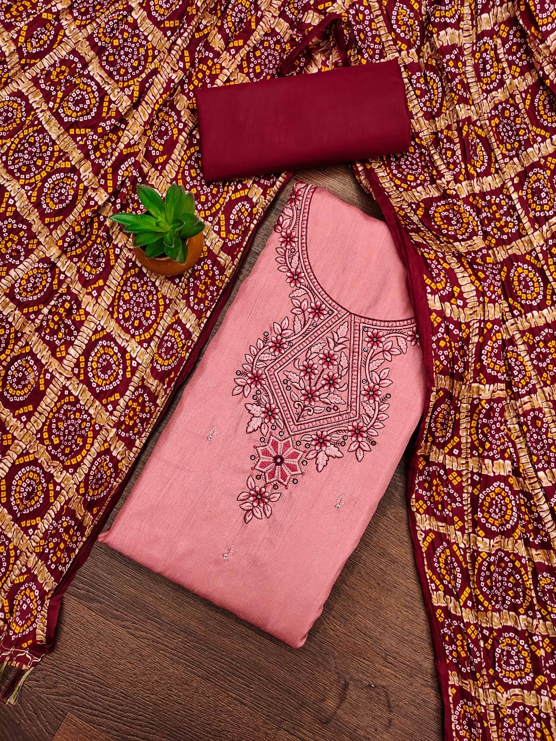 

HERE&NOW Floral Embroidered Sequinned Unstitched Dress Material, Pink