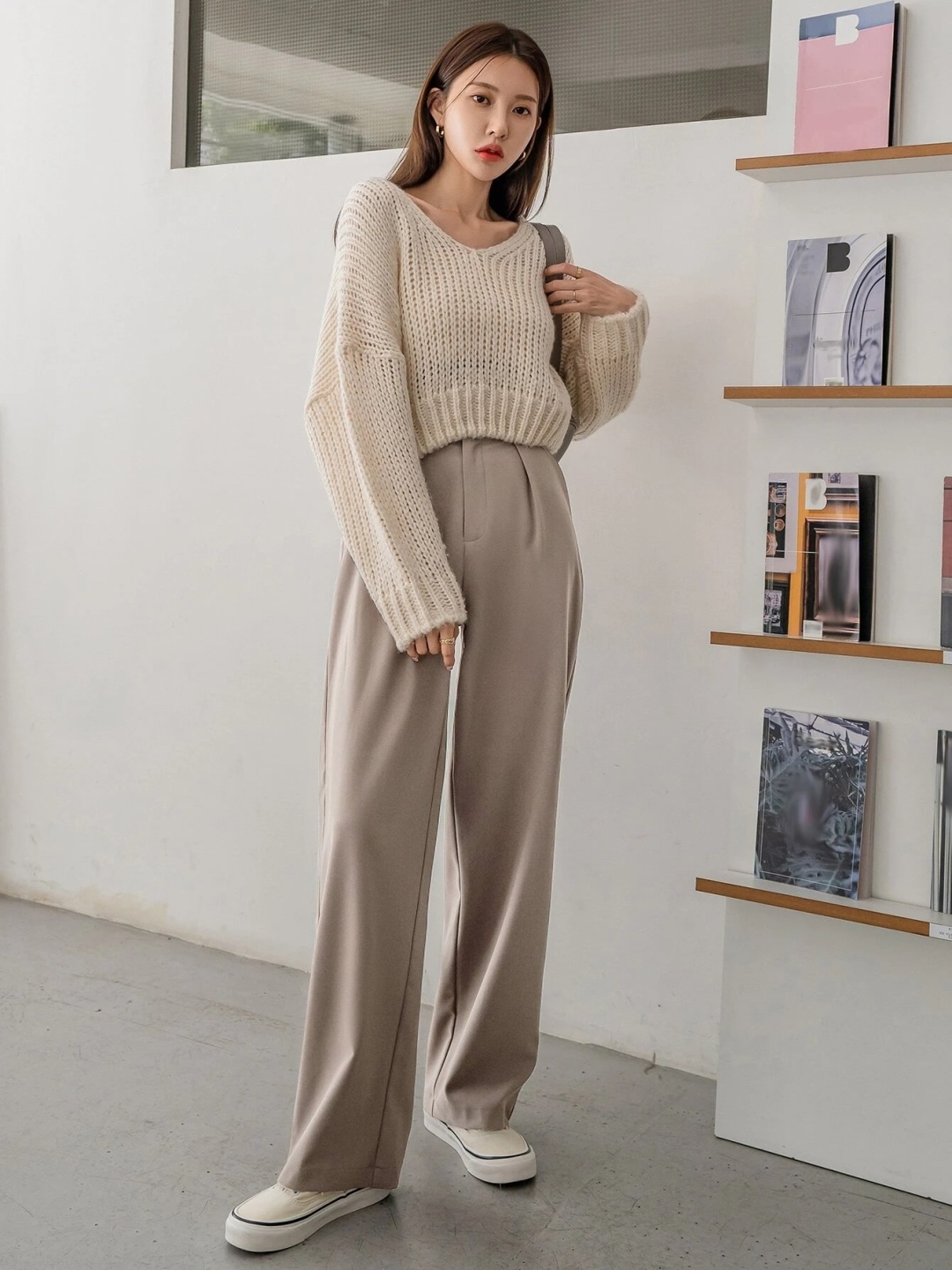 

FNOCKS Women Relaxed Fit High-Rise Formal Trousers, Cream