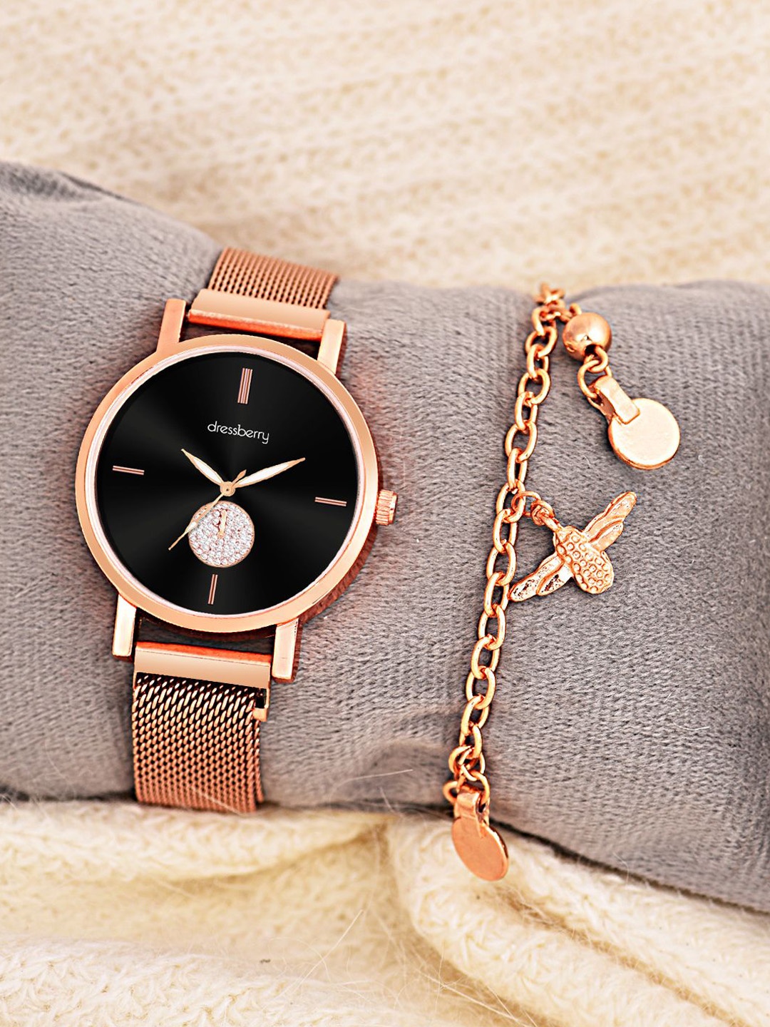 

DressBerry Women Watch & Bracelet Gift Set, Rose gold