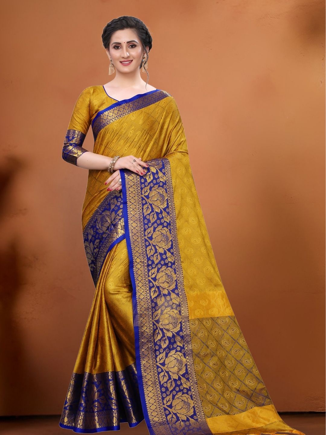 

MAGMINA Ethnic Motifs Woven Design Zari Banarasi Saree, Mustard