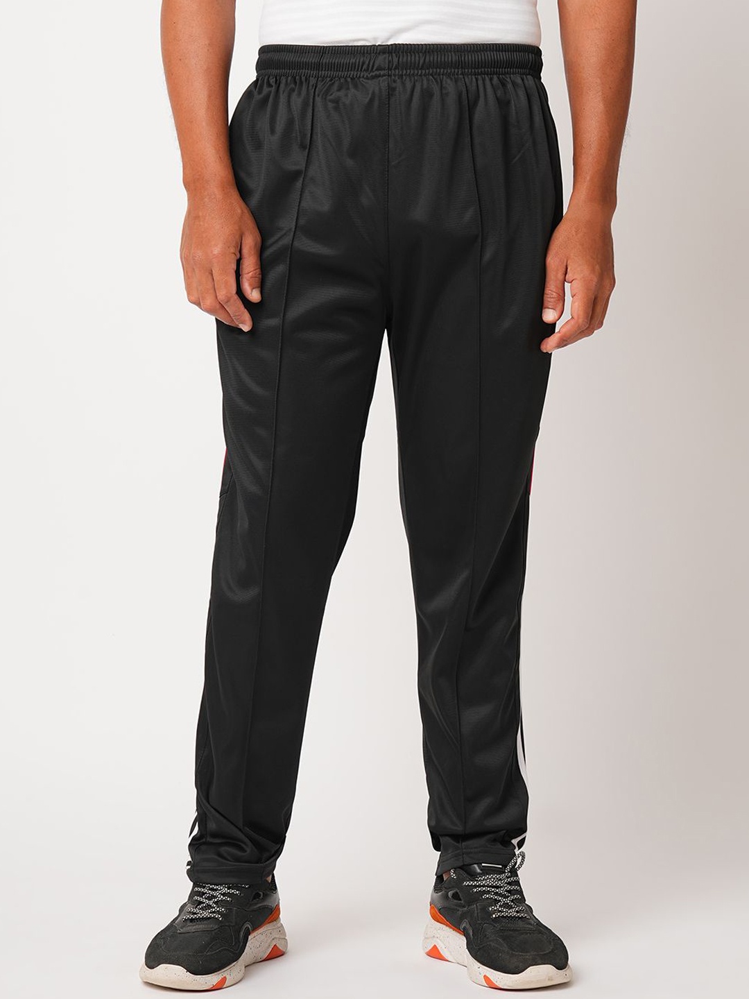 

ESTRO Men Striped Slim Fit Mid Rise Track Pants, Black