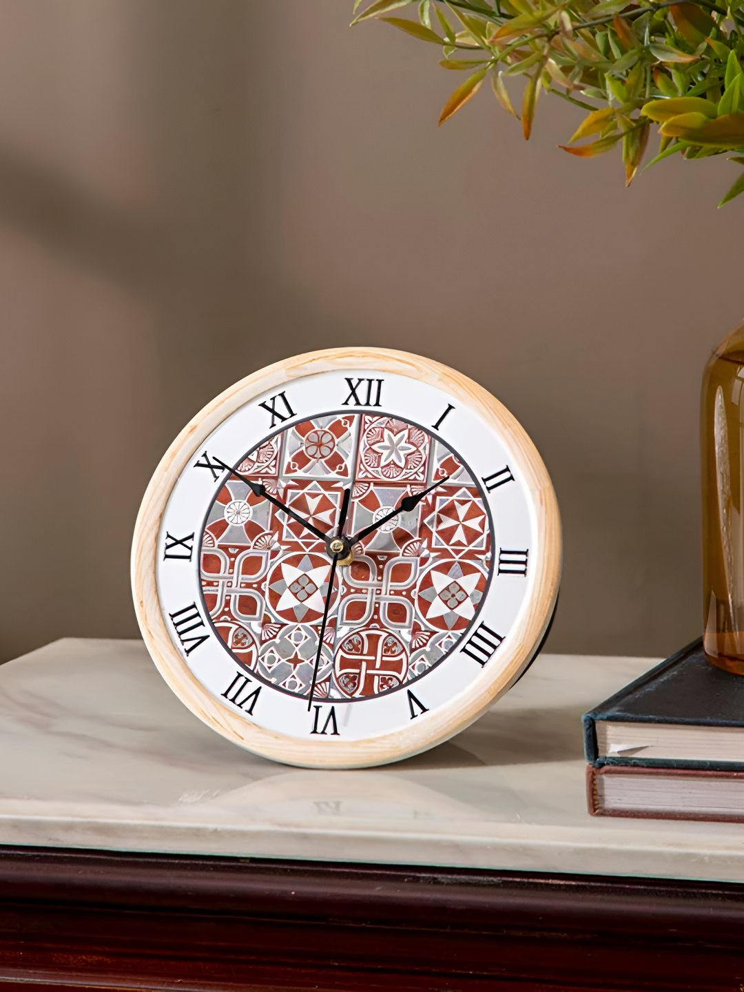 

THEDECORKART White & Brown Printed Contemporary Table Clock
