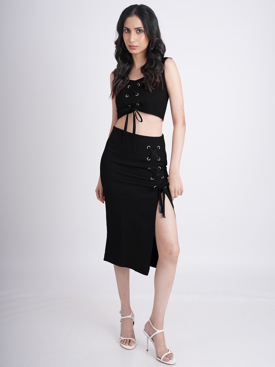 

Matsze Intertwined Luxe Sweatheart Neck Crop Top And Skirt, Black