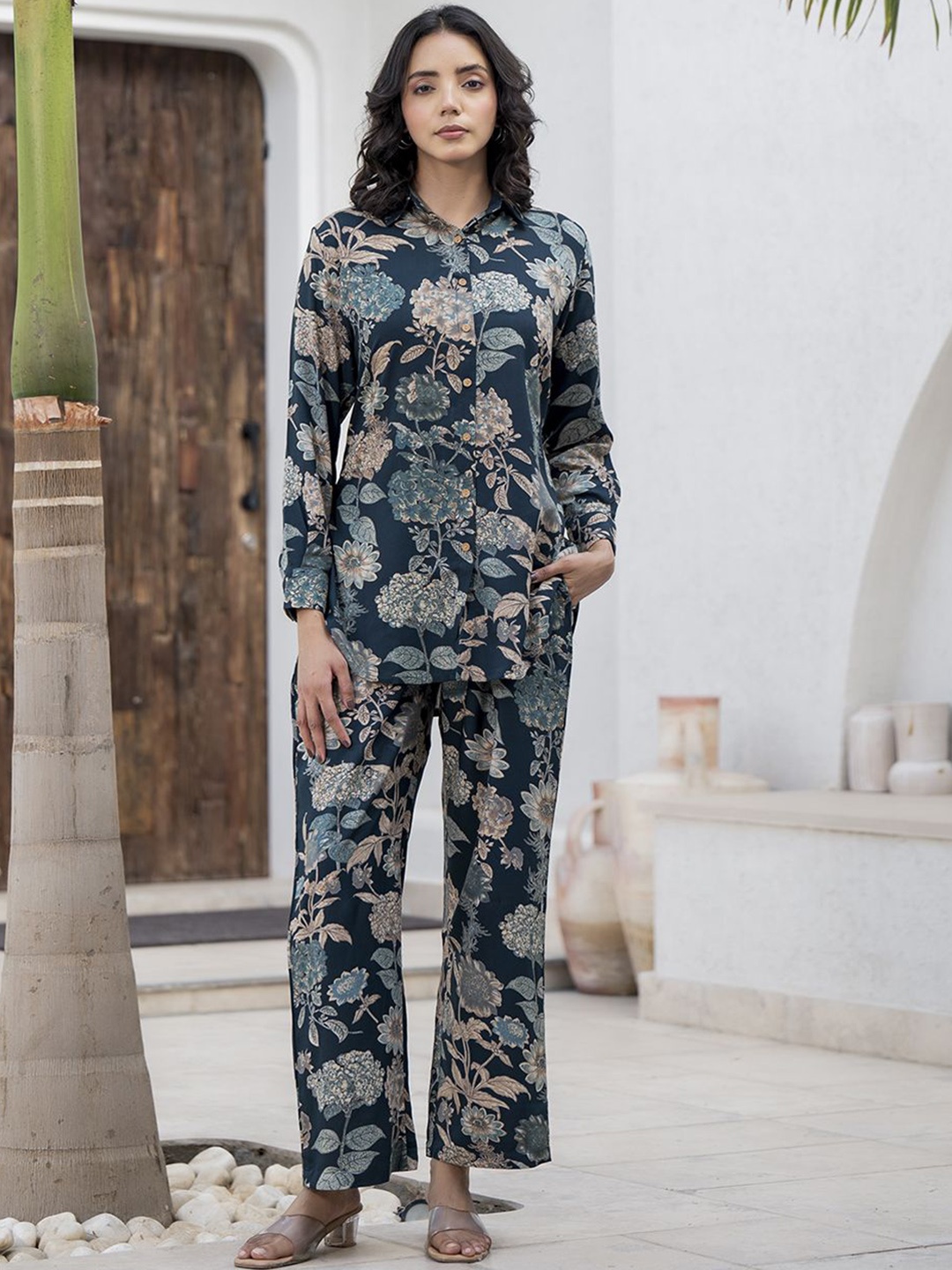 

Chandbaali Floral Printed Shirt With Trouser Co-Ords, Green