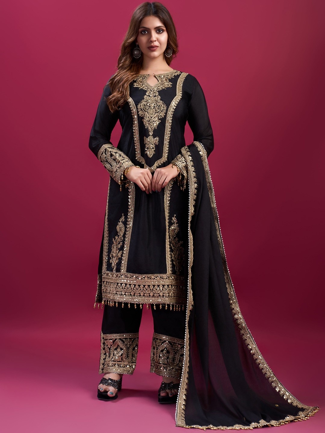 

AKSHARAM Floral Embroidered Sequinned Keyhole Neck Straight Kurta With Trouser And Dupatta, Black
