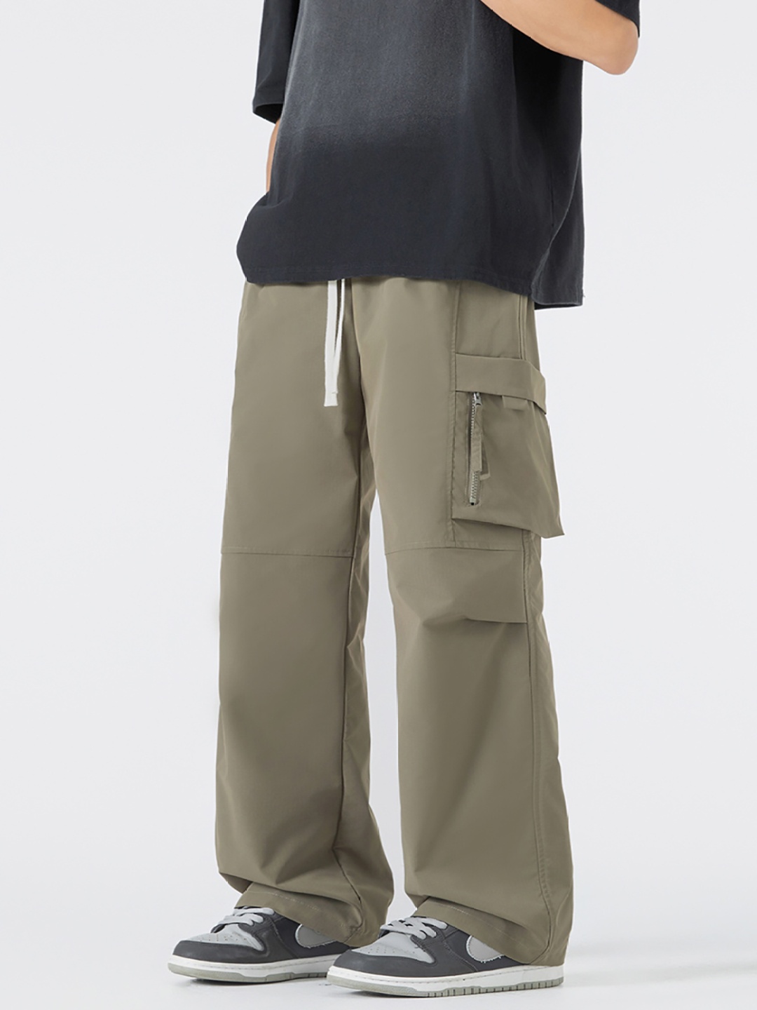 

StyleCast x Revolte Men Pleated Cargos Trousers, Green
