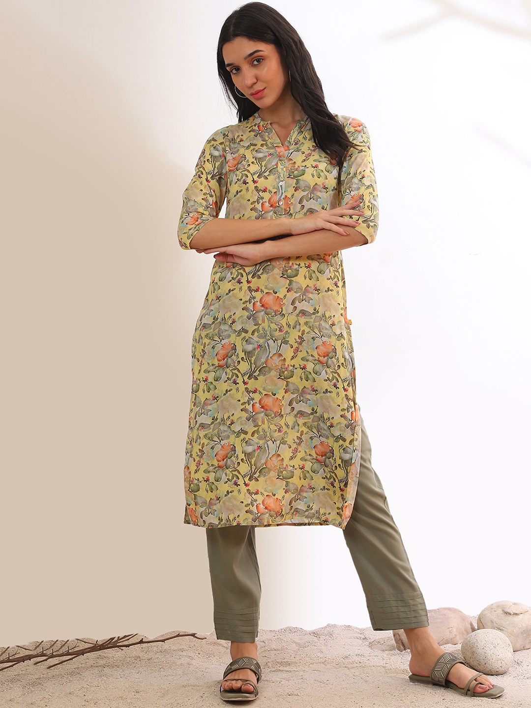 

AURELIA Floral Printed Mandarin Collar Straight Kurta, Yellow