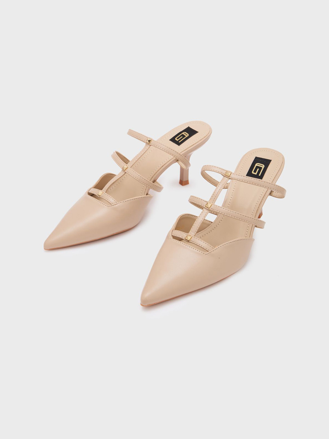 

Sole To Soul Women Slim Heeled Sandals with Buckles, Beige
