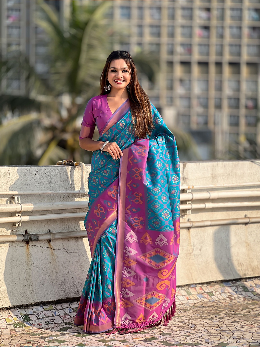 

Vintro Woven Design Zari Pure Silk Patola Saree, Blue