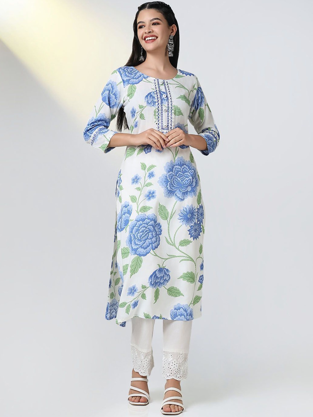 

SHOWOFF Floral Printed Round Neck Mirror Work Straight Kurtas, Blue