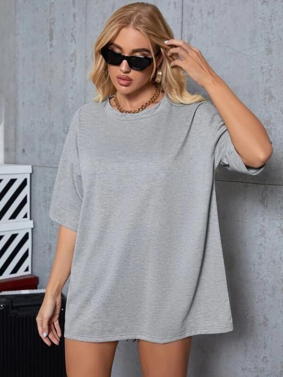 

KASHIAN Women Solid Round Neck Cotton Oversized T-shirt, Grey