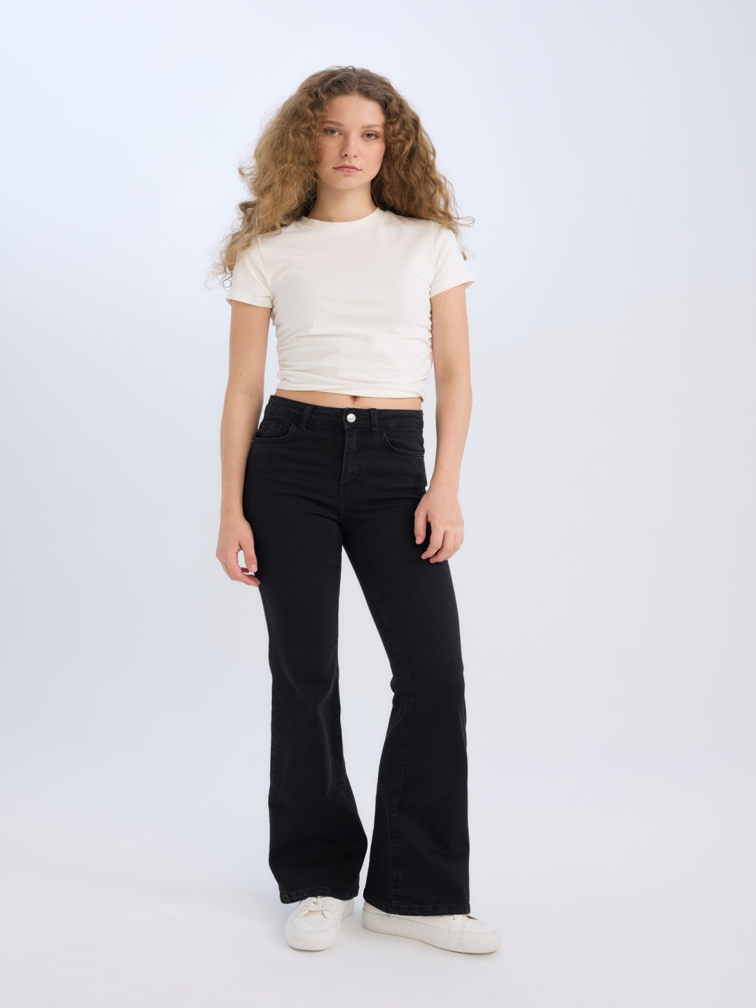 

DeFacto Women Mid-Rise Trousers, Na