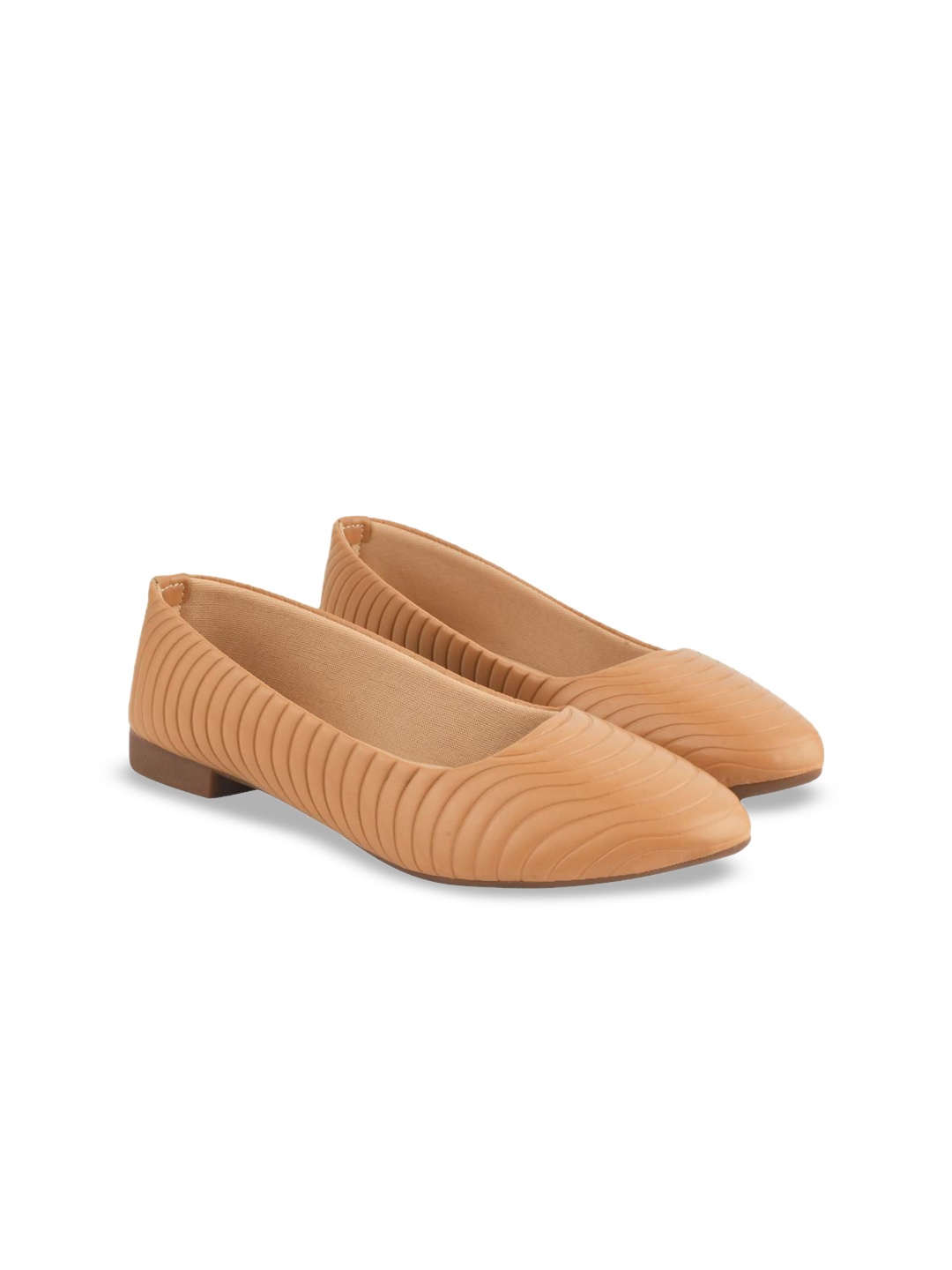 

Shoetopia Girls Textured Ballerinas Flats, Tan