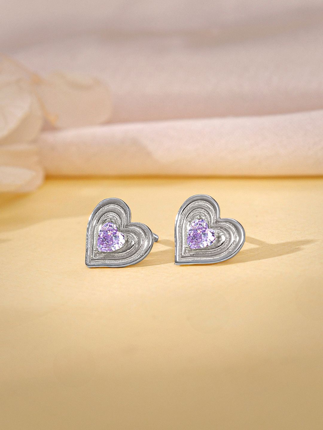 

GIVA 925 Sterling Silver Heart Shaped Rhodium-Plated Enamelled Echo of Love Studs