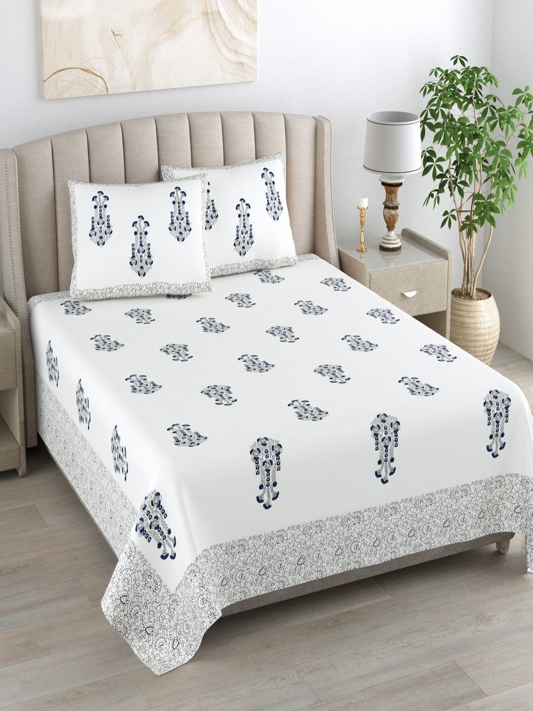 

Myntra Elegant Homes White & Black Printed Cotton 180 TC King Bedsheet Set 2.74m x 2.54m