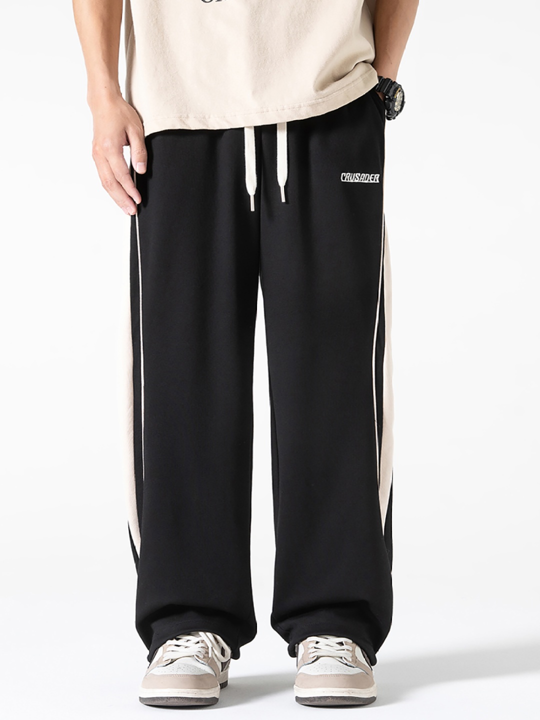 

StyleCast x Revolte Men Loose Fit Easy Wash Pleated Trousers, Black