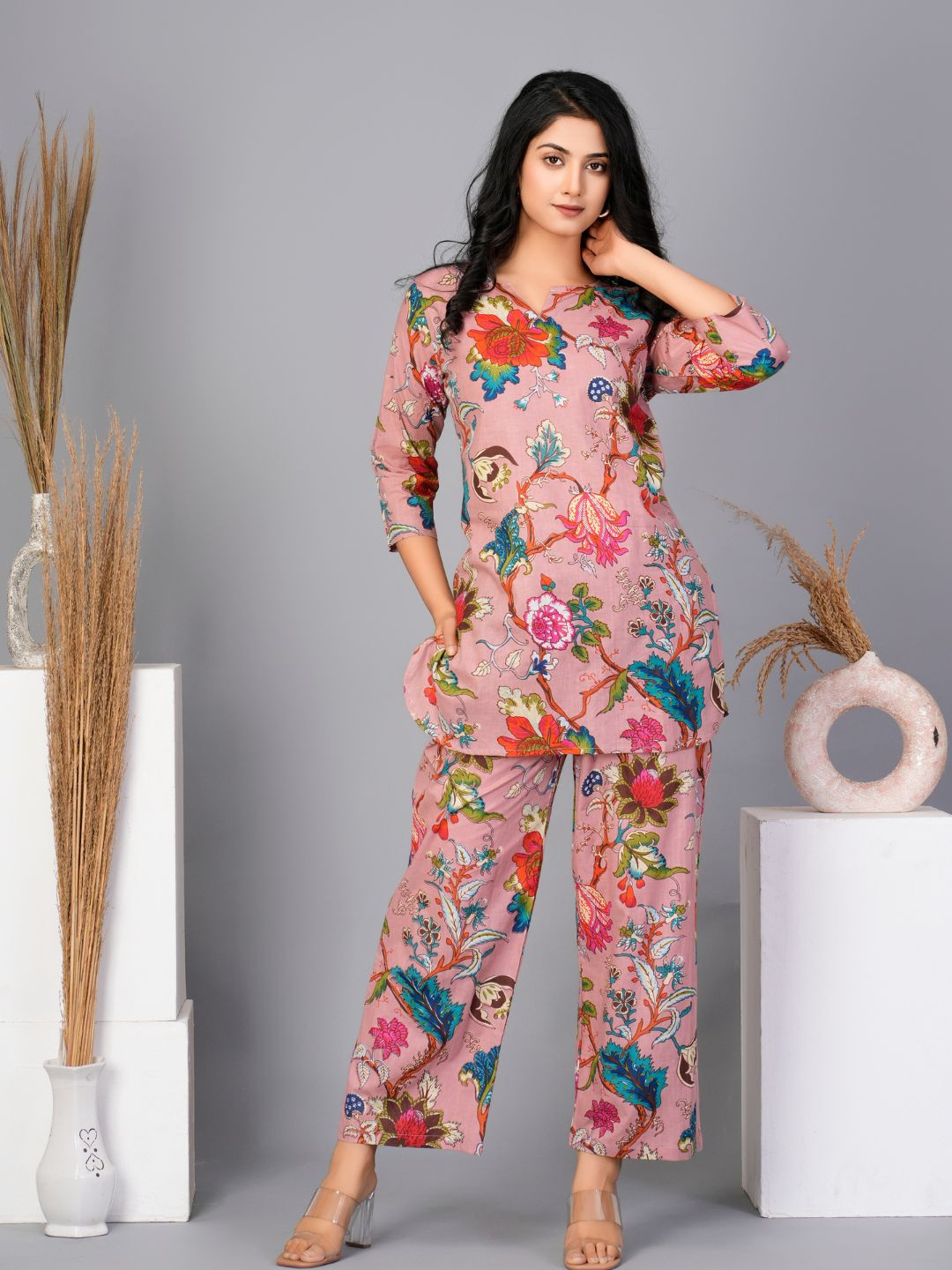

Kaftanize Women Floral Printed Tunic with Trousers, Pink