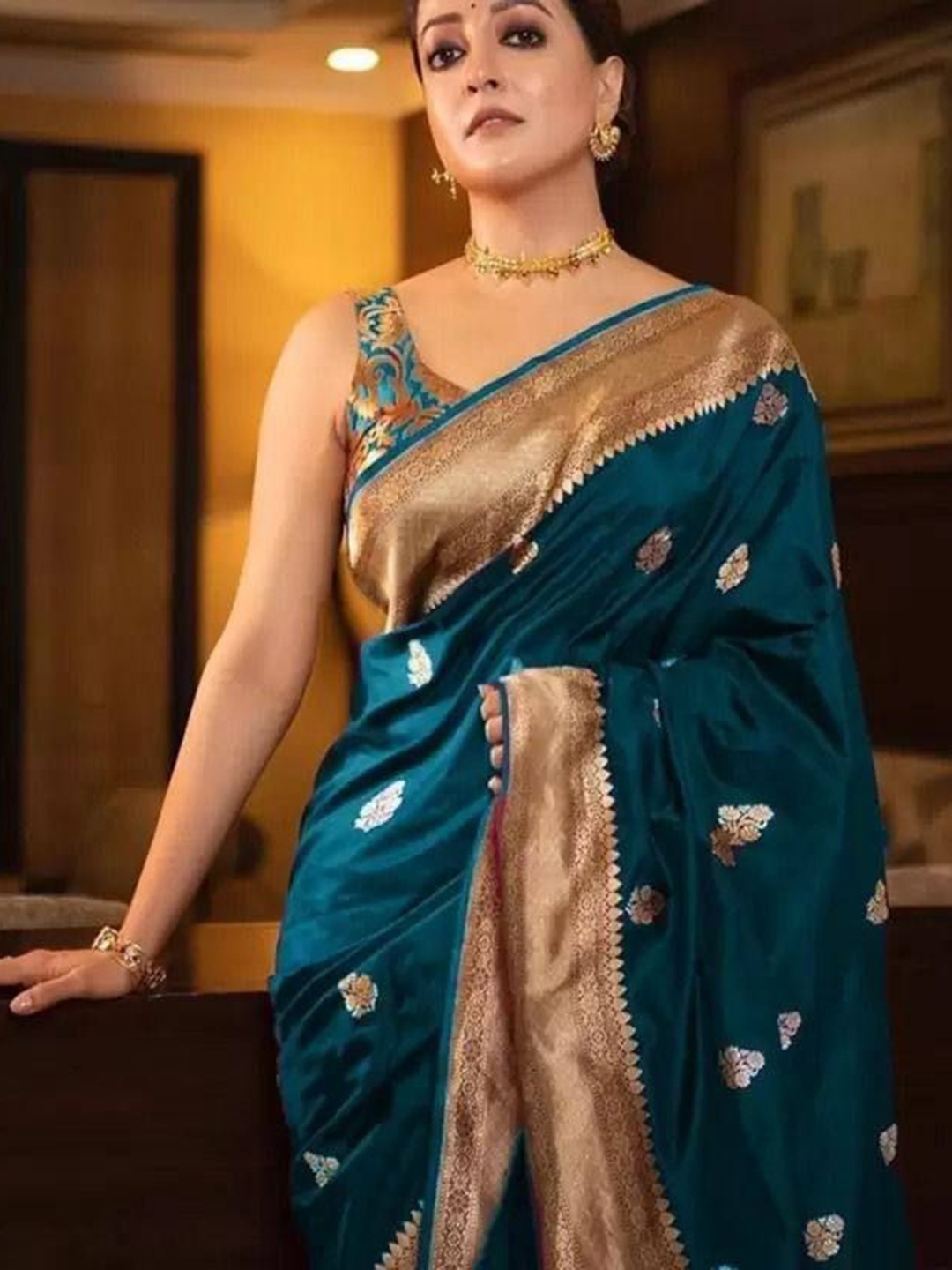 

Aika Woven Design Zari Silk Blend Banarasi Saree, Teal